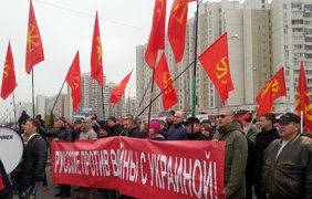 В Люблино националисты провели "Русский марш" против Путина. Фото сообщества "Русский сектор"