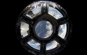 Вид Земли из модуля "Купол" Международной космической станции, 12 июня 2013 года