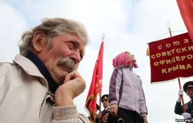 В Крыму отметили Октябрьскую революцию 