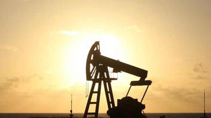 На рынке переизбыток нефти, что и привело к снижению цены