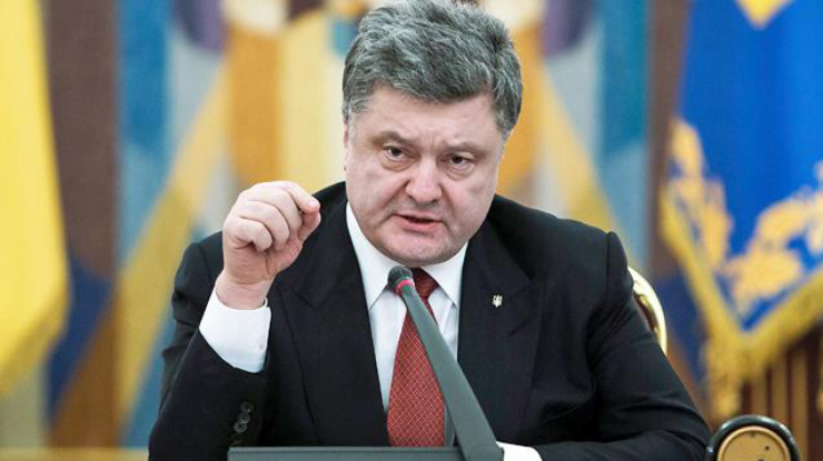 Порошенко не собирается отправлять Яценюка в отставку