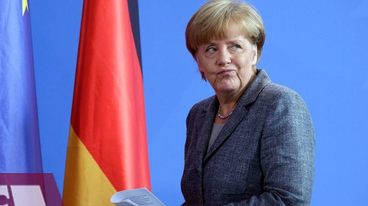 Меркель приказала сократить прием беженцев в Германию
