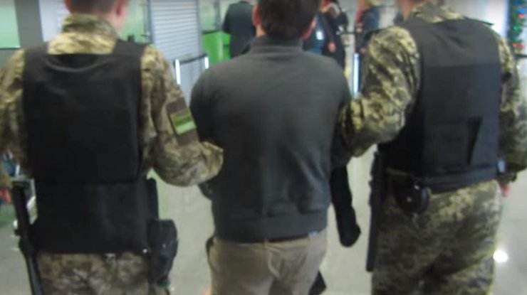 В Борисполе задержали преступника, которого разыскивал Интерпол