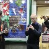 Борис Гребєнщиков заспівав з вуличними музикантами в Києві