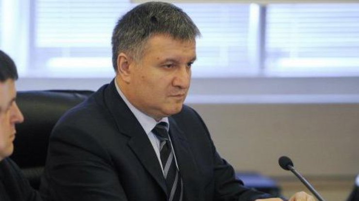 Депутаты хотят уволить Авакова с должности министра