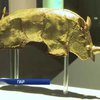 У Африці відреставрували носорога із золота