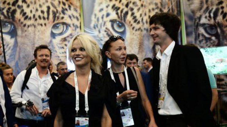 Памела Андресон обеспокоена судьбой леопардов России