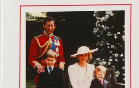 Принц Чарльз и принцесса Диана с детьми Гарри и Уильямом, 1989