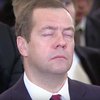Провальная "вечеринка" Путина: Медведев снова спит (фото)