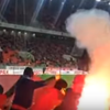 Фанаты из России в ярости сожгли флаг Турции (видео)