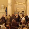 Во Львове депутаты устроили побоище во время заседания (видео)