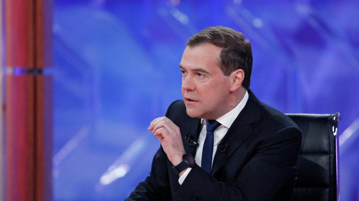Дмитрий Медведев считает украинцев "жуликами"