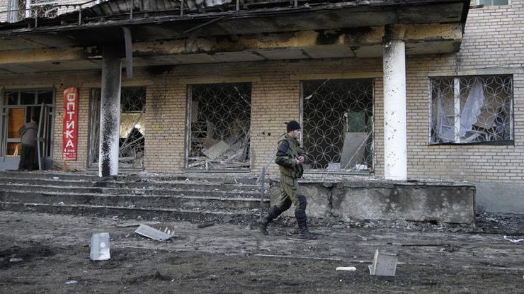Российско-террористические войск продолжают перебрасывать силы в район Донецка