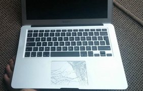 Apple Macbook Air - разбитый тач и погнутый корпус