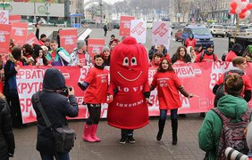 По Крещатику прошелся марш презерватива