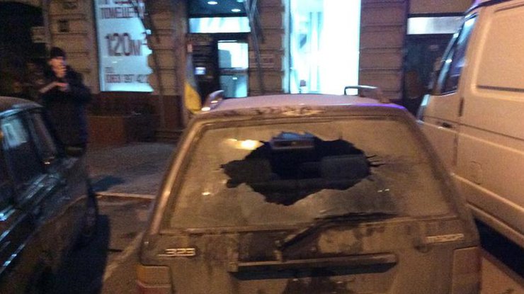 В Одессе активисты задержали поджигателя волонтерского пункта
