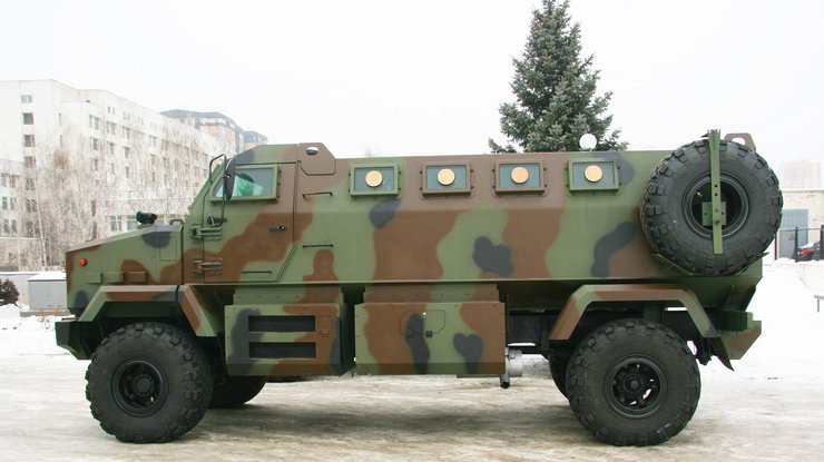 Новые броневики для украинских военных
