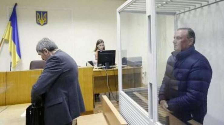 Ефремову назначен залог в размере 3,6 млн гривен. Фото ‏Твиттер/@norestfor
