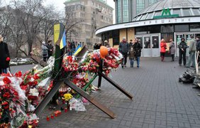 Год назад в центре Киева горевали по погибшим героям. Фото Facebook Яна Осадча