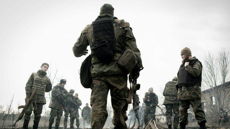 "Азовцы"сдерживают наступление террористов 