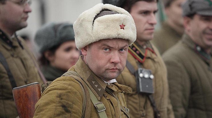 День Красной Армии в Украине отмечать не уместно. Фото de1000.ru