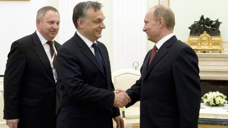 Оппозиция Венгрии засыпала обвинениями президента Орбана за контракт с Россией