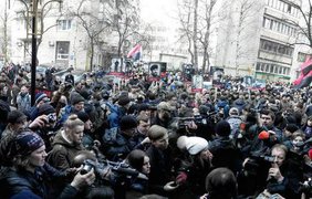 "Правый сектор" под Генпрокуратурой устроил широкомасштабный митинг. Фото @Zoreslav4yk 