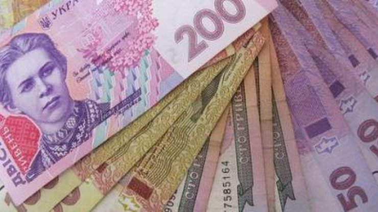 Нацбанк укрепил национальную валюту на 2,25 гривны