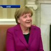 Меркель переконала США не постачати зброю в Україну