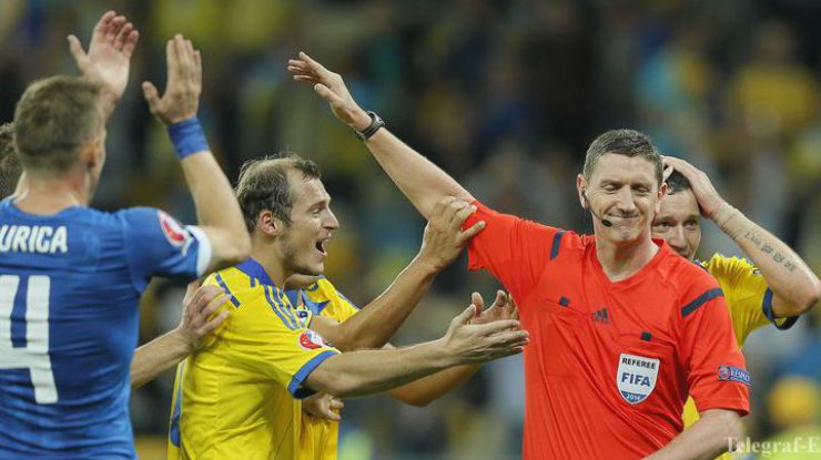 Украинская сборная обогнала российскую в рейтинге ФИФА. Фото telegraf.com.ua