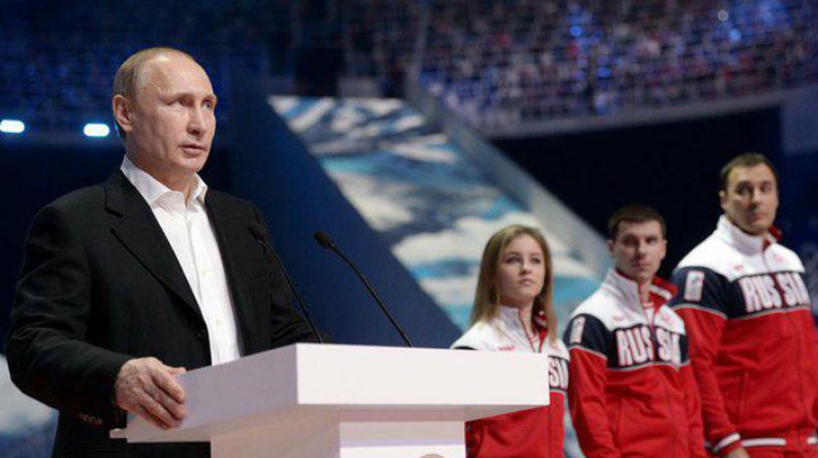 Путин, как уверяют в Кремле, не имеет отношения к родам Кабаевой 