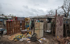 Разрушения острова после урагана