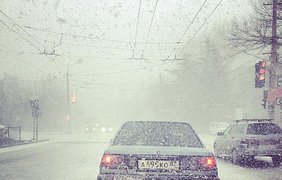 Юг и Восток Украины завалило снегом