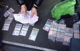 Задержаные взяли аванс 2 500 000 гривен.