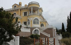 Резиденция "Чайный домик" в Крыму. фото - Центр журналистских расследований