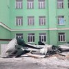 В Луганске ураган снес 700-метровую крышу стадиона (фото)