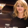 Марин Ле Пен готова опрокинуть стаканчик с Мадонной