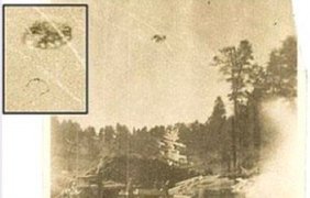 Это фото якобы демонстрирует НЛО, запечатленное в штате Колорадо в 1929 году.