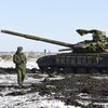 Террористы не отводят танки от линии разграничения на Донбассе