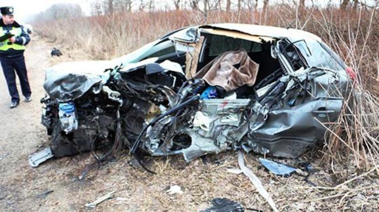 23-летний водитель Toyota погиб. Фото пресс-служба МВД Украины