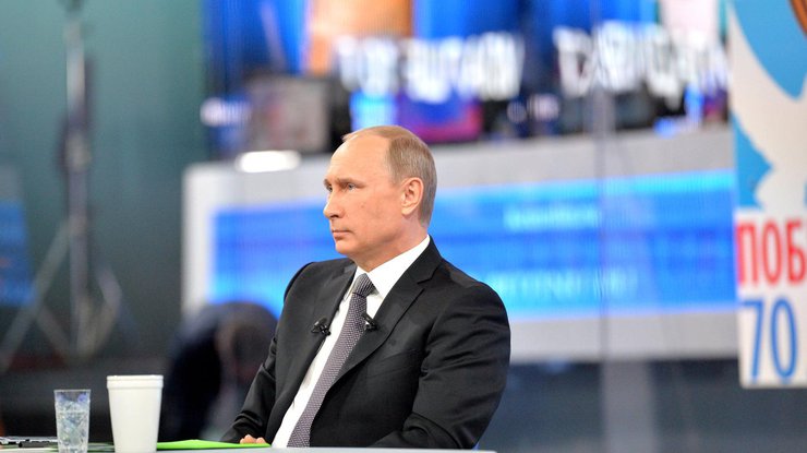 Путин рассказал о неприятном инциденте в бане со Шредером. Фото kremlin.ru