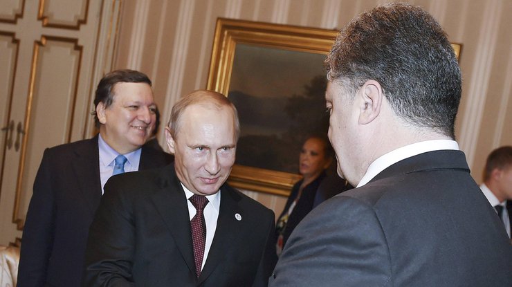 Путин рассказал о деталях общения с Порошенко