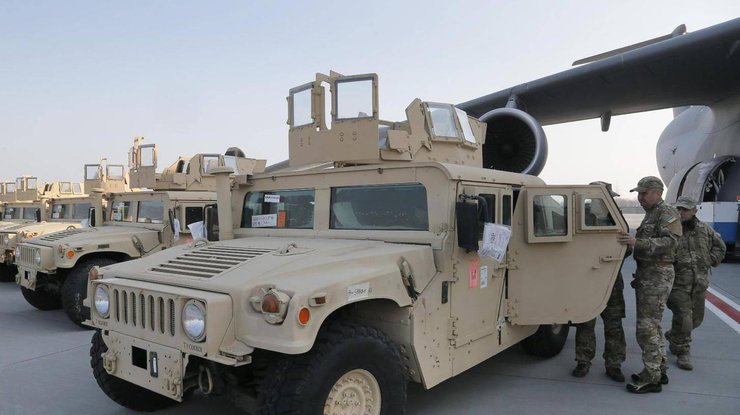 США поставляют Humvee в рамках помощи