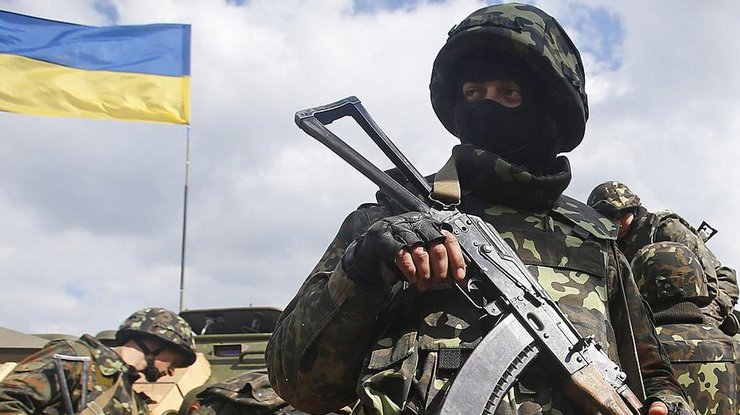 В Генштабе посчитали количество солдат на Донбассе за год.