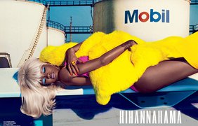 Барбадосская певица Рианна обнажилась для обложки глянцевого журнала V Magazine