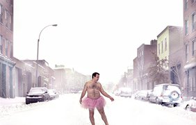 Мужчина в балетной пачке стал популярен во всем мире. Фото thetutuproject.com