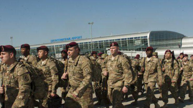 Турчинов отреагировал на заявления Кремля относительно десантников США