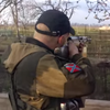 Террористы обстреляли жилой дом на Донбассе (видео)