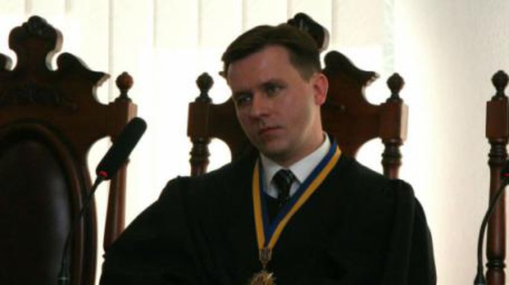 Козлов работает в Печерском суде Киева с января 2007 года
