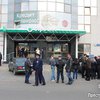 В Николаеве возле банка подстрелили женщину, отобрав 7 млн грн (фото, видео)